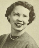 Portrait of Suzanne Braman McClenahan ’52